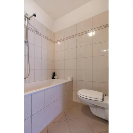 Three-bedroom Kastel Gomilica With Sea View 04 Kastela